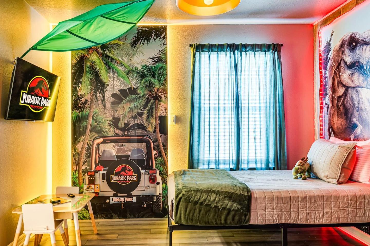 Holiday home Unwind In Your 5-bedroom Oasis *