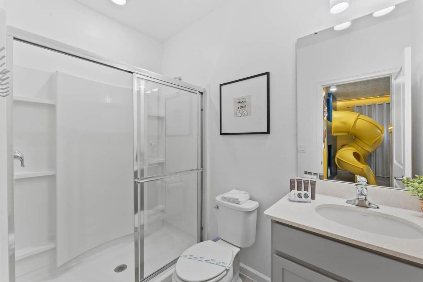 Holiday home Lux 5br Home, Game Room, 4 & Private Pool Orlando
