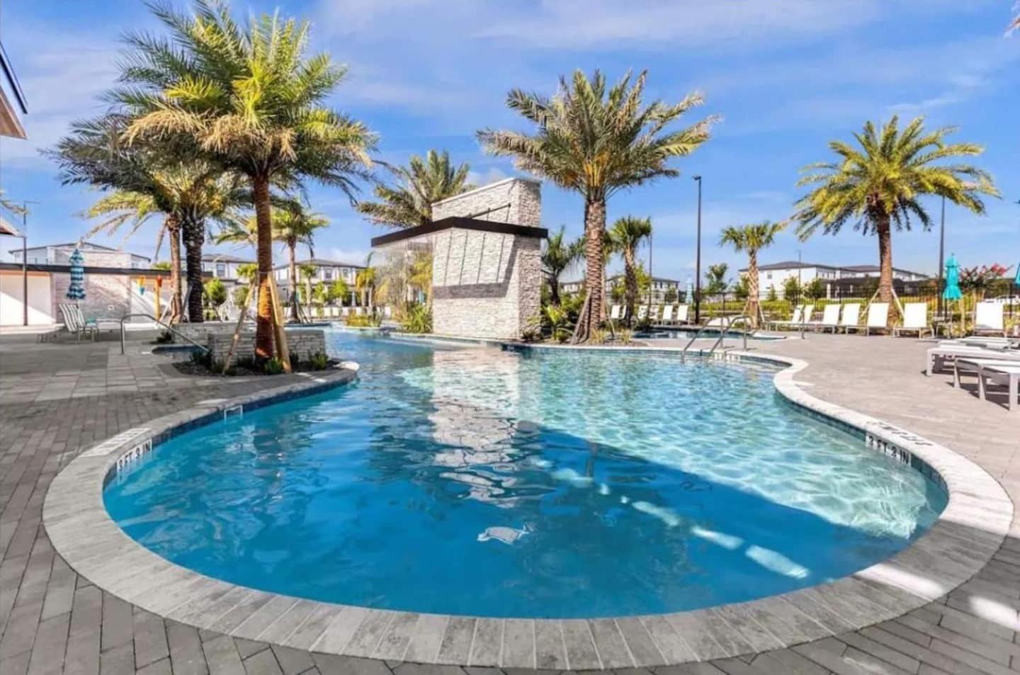 Holiday home Lux 5br Home, Game Room, 4 & Private Pool Orlando