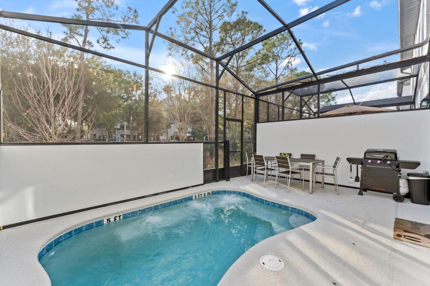 Lux 5br Home, Game Room, 4 & Private Pool Orlando
