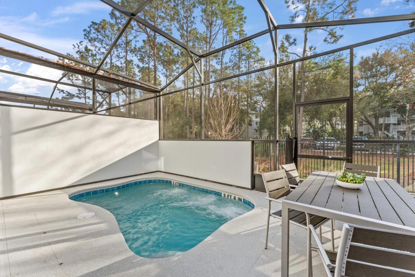 Lux 5br Home, Game Room, 4 & Private Pool