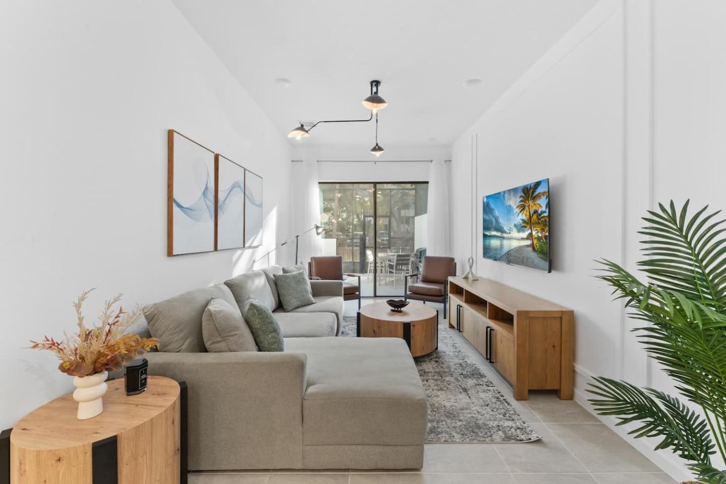 Holiday home Lux 5br Home, Game Room, 4 & Private Pool *
