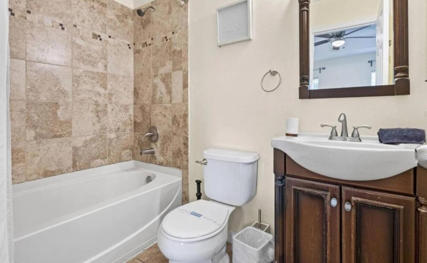 Holiday home Lovely 3bd With Bbq *
