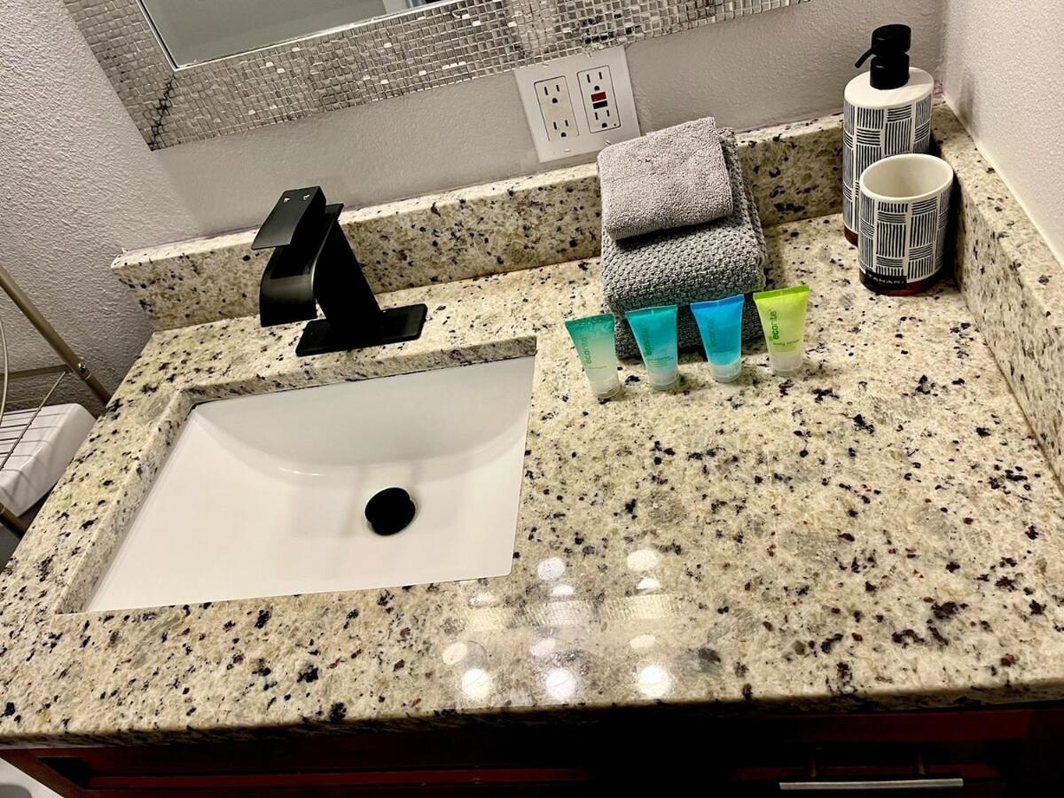 Beautiful Guest With Private Driveway And Entrance Orlando
