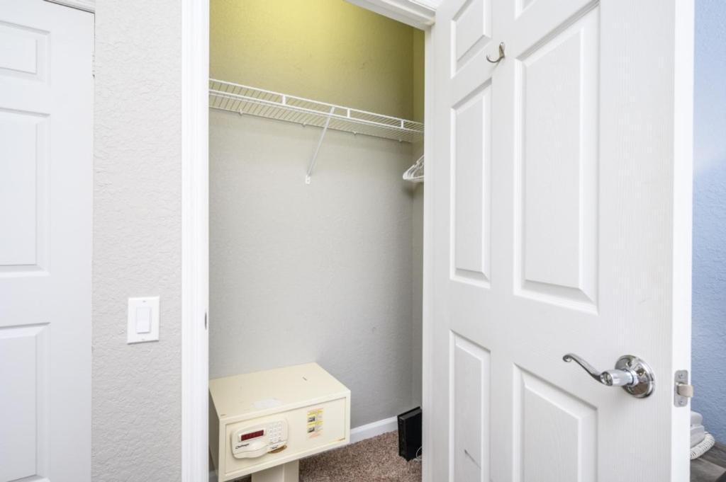 Beautiful Deluxe Condo, Vista Cay - 3024 Apartment