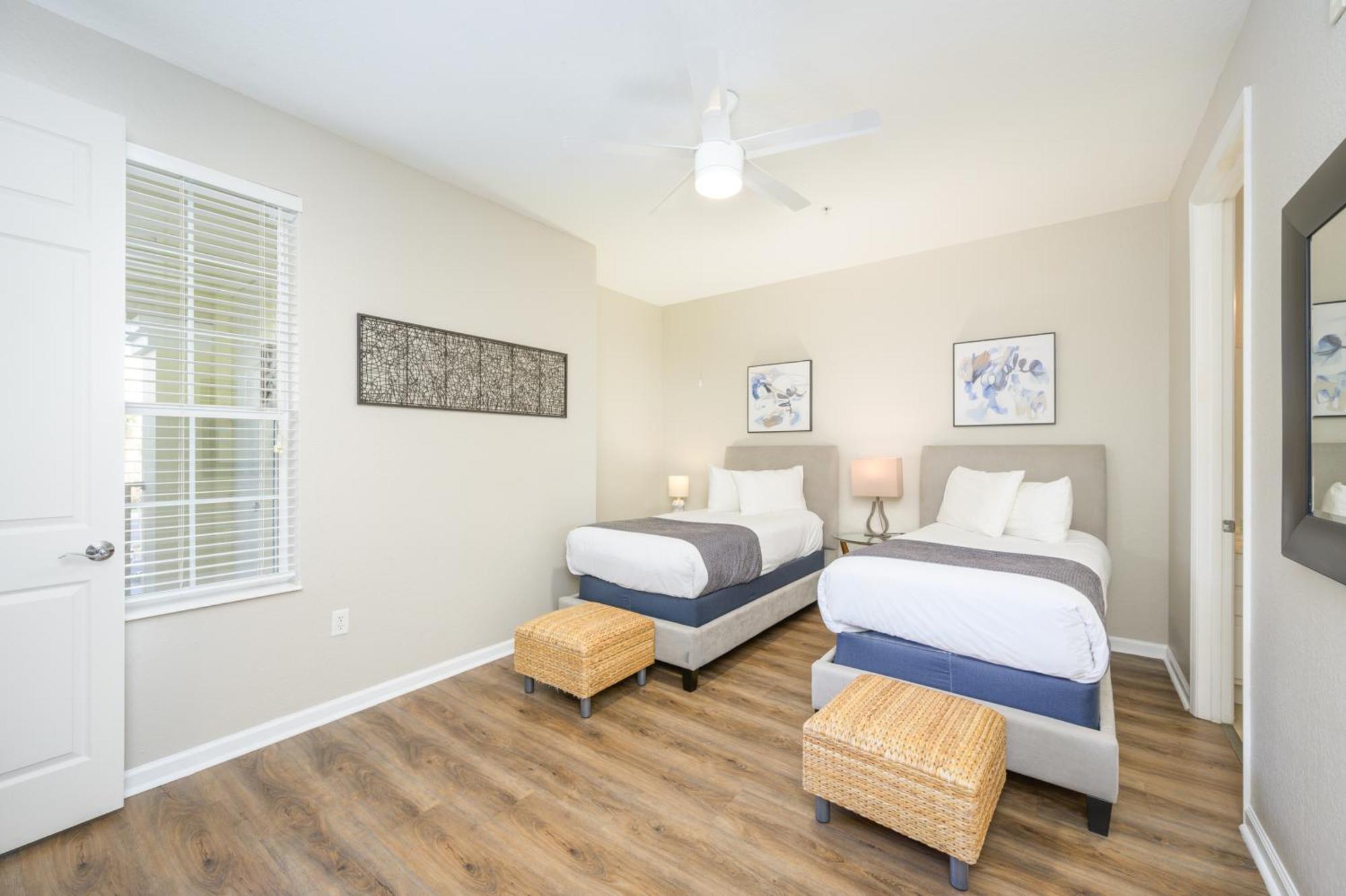 Epic Universe Vacation Condo, Vista Cay - 2017 Apartment