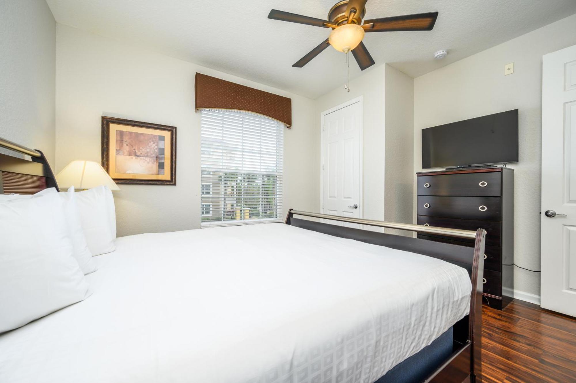 Epic Universe Premium View Condo, Vista Cay - 1002 Apartment *