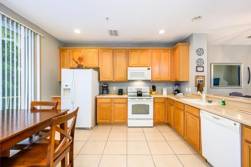New Gorgeous Townhome, Epic Universe, Vista Cay - 4008