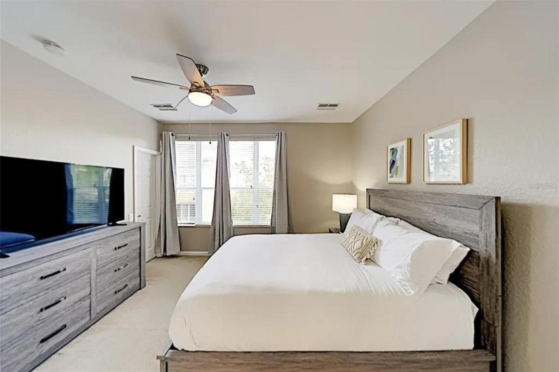 Beautiful Family Townhome, Near The Parks - 8000-104 Holiday home Orlando