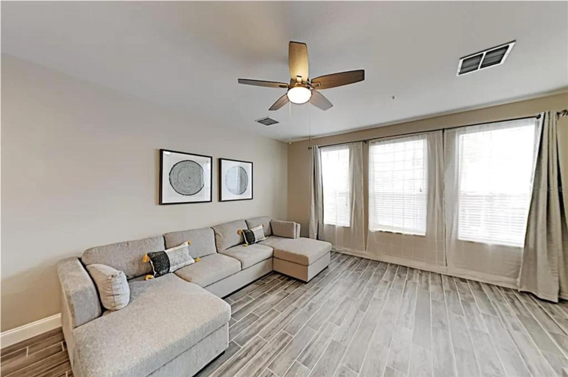 Beautiful Family Townhome, Near The Parks - 8000-104 Holiday home Orlando