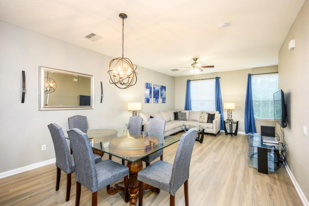 New Gorgeous Townhome, Epic Universe, Vista Cay - 4008 *