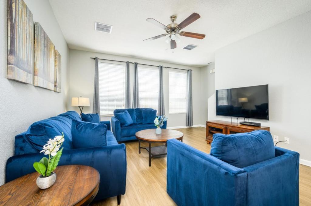 Beautiful Townhome, Vista Cay, Near Parks - 4018 Holiday home Orlando