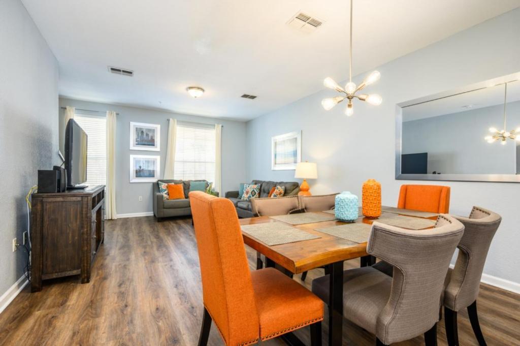 Holiday home Epic Universe New Modern Townhome, Near The Parks - 4029 Orlando