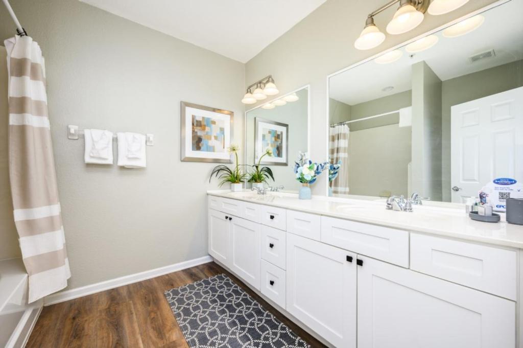 Holiday home Epic Universe New Modern Townhome, Near The Parks - 4029 *
