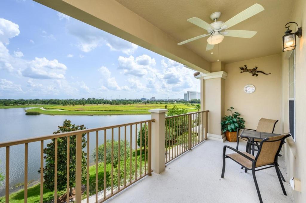 Apartment 3 Bedroom Premium Lakeview