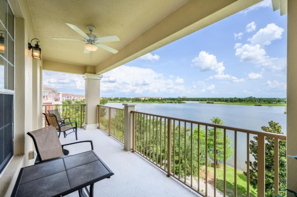 Apartment 3 Bedroom Premium Lakeview