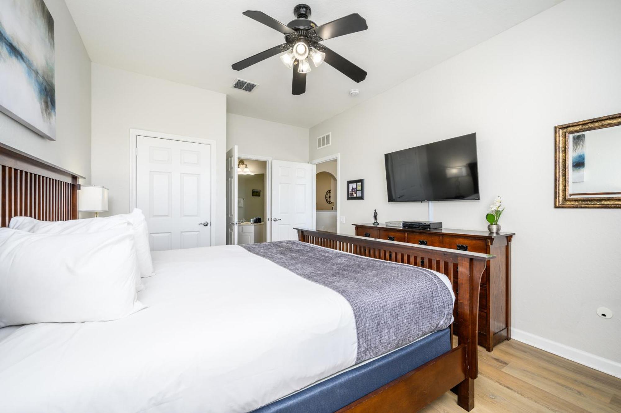 Deluxe Next To Clubhouse, Vista Cay - 3005 Holiday home *