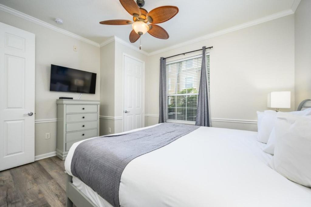Apartment Epic Universe 4 Bedroom Plus, View Condo, Vista Cay-1008 *
