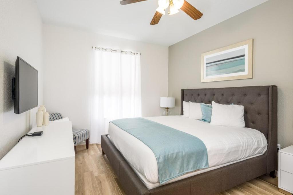 Beautiful Deluxe Condo, Vista Cay, - 3008 Apartment
