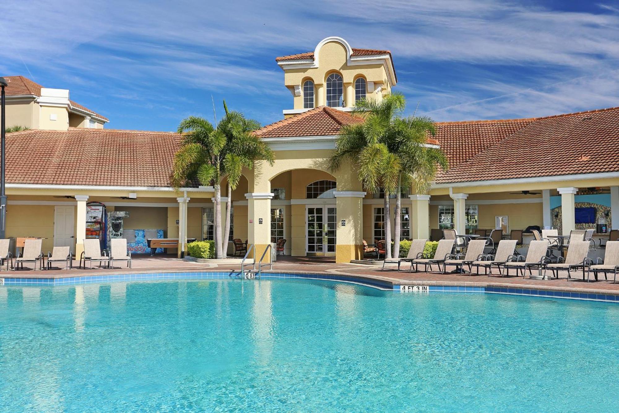 Epic Universe Beautiful Lakeview Condo, Vista Cay - 3013 Orlando