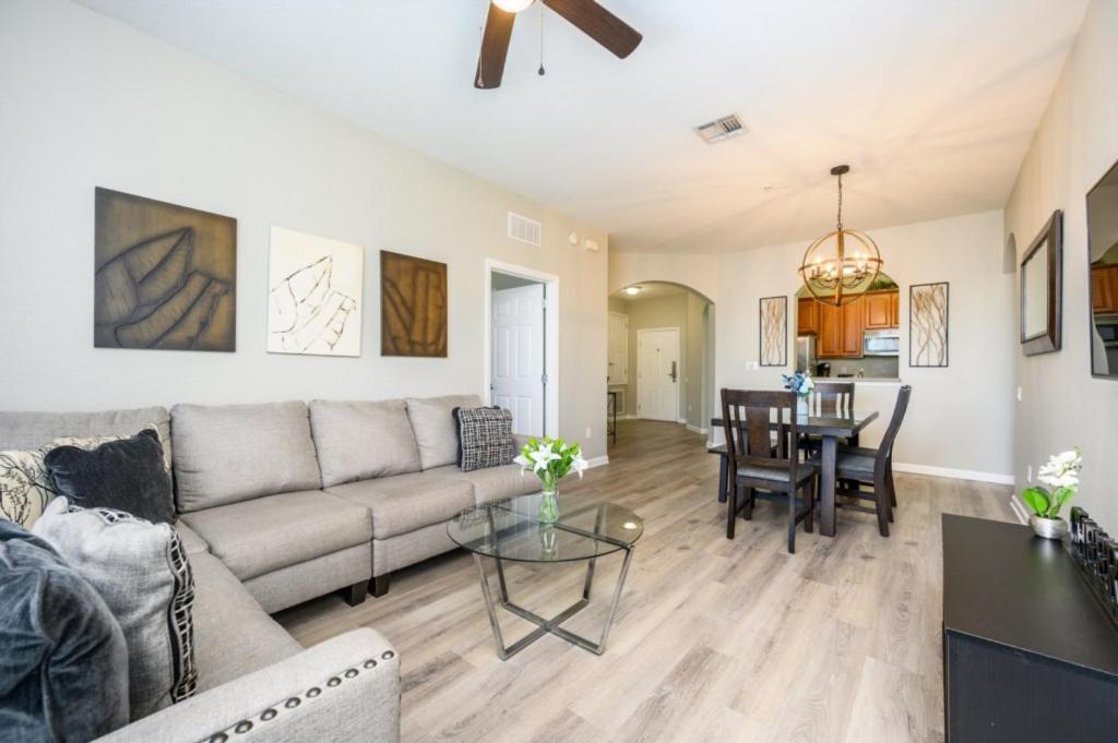 Epic Universe Beautiful Condo, Vista Cay, Orlando-3026
