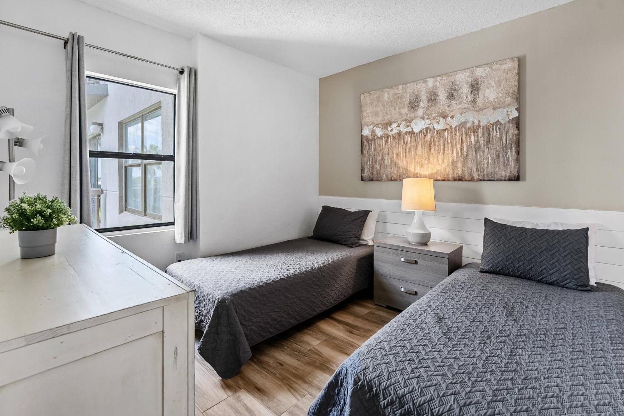 Apartment New Amazing 2 Bedrooms Nex To Universal