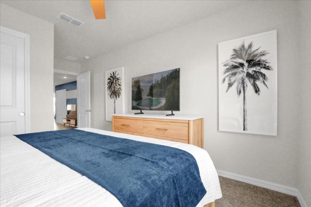 5 Bedrooms- 4,5 Bathrooms- Windsor Cay1281 Bi