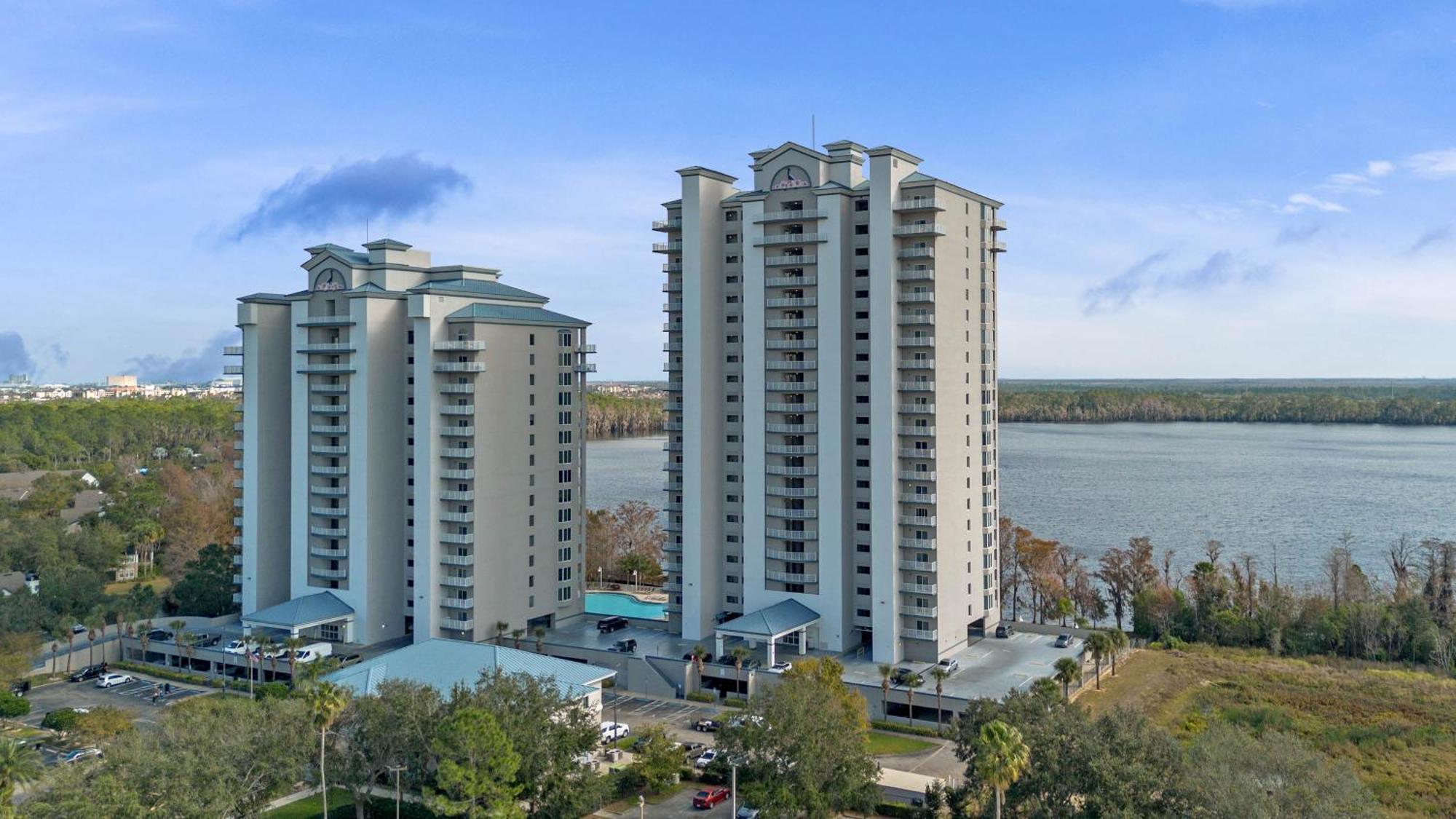 Lakefront Blueheron Resort, Orlando, Florida Apartment