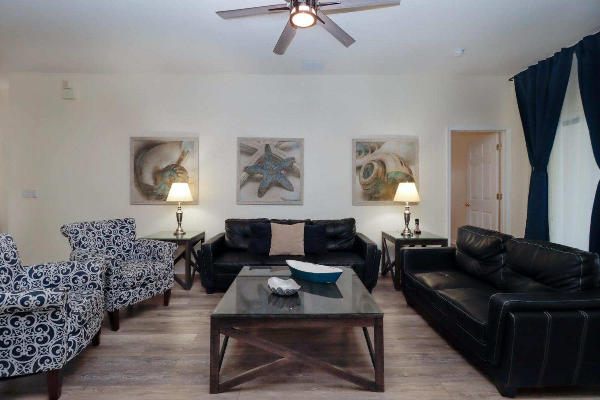 Holiday home Serene 4-Bedroom Lakeview Retreat With South-Facing Pool & Sun-Drenched Outdoor Living *