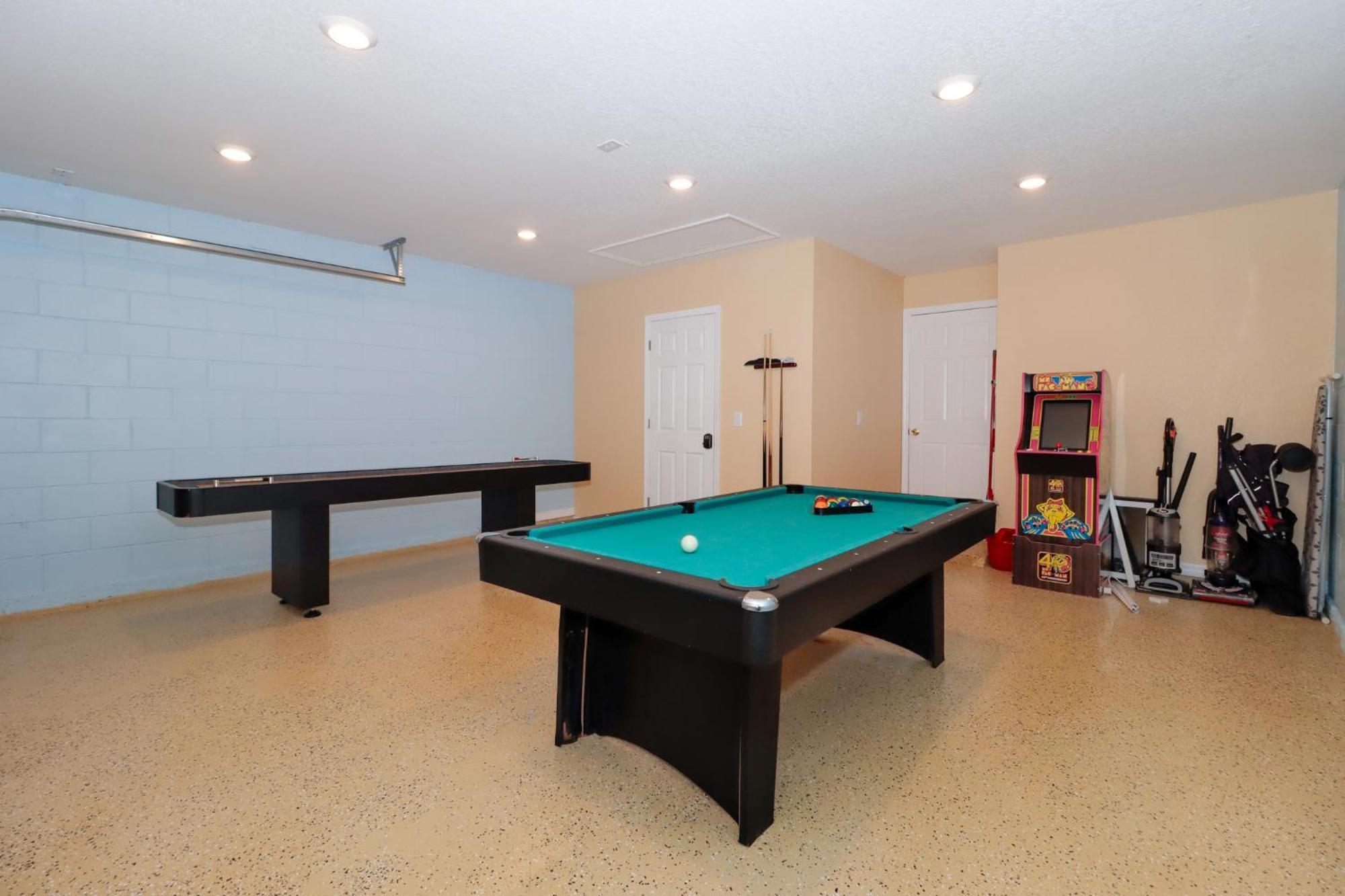 Serene 4-Bedroom Lakeview Retreat With South-Facing Pool & Sun-Drenched Outdoor Living Holiday home Orlando