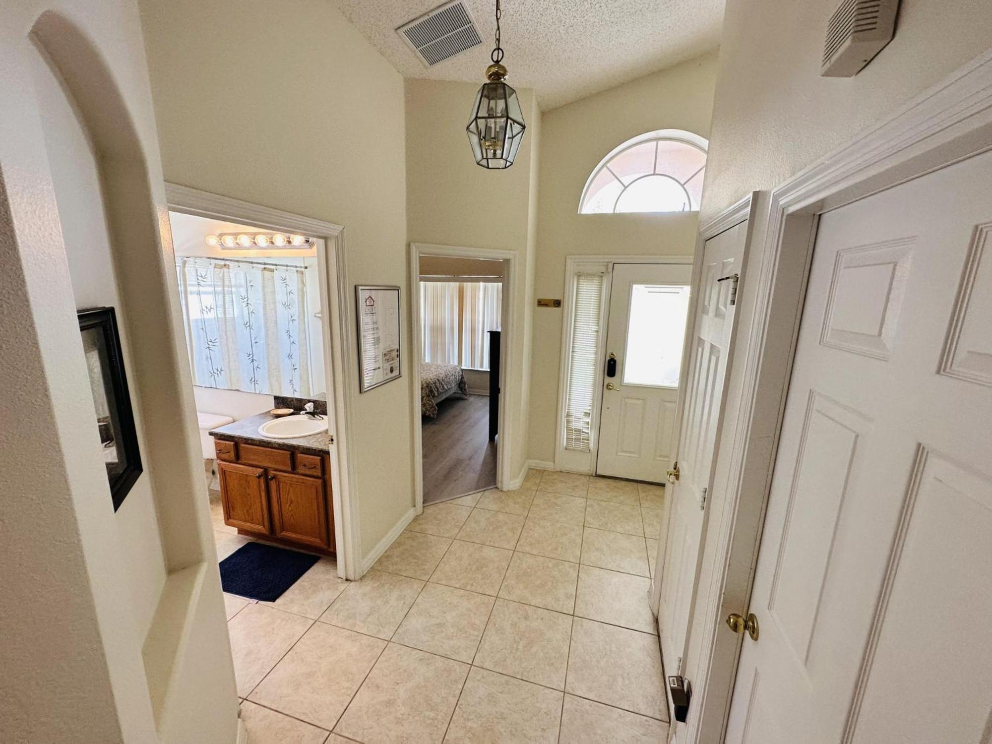 Holiday home Spacious, Open Layout And Pool Relaxation!