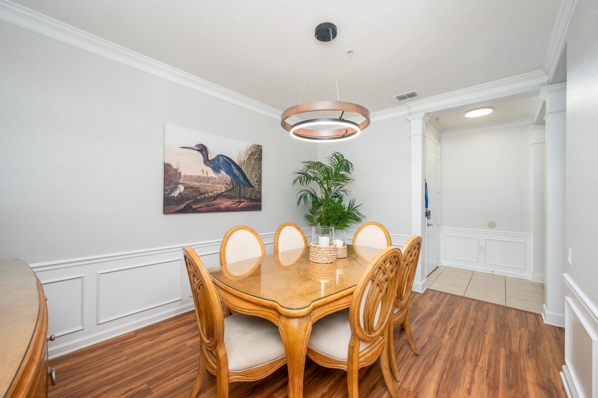 Apartment Beautiful Lakeview Condo, New Listing -1024 Orlando