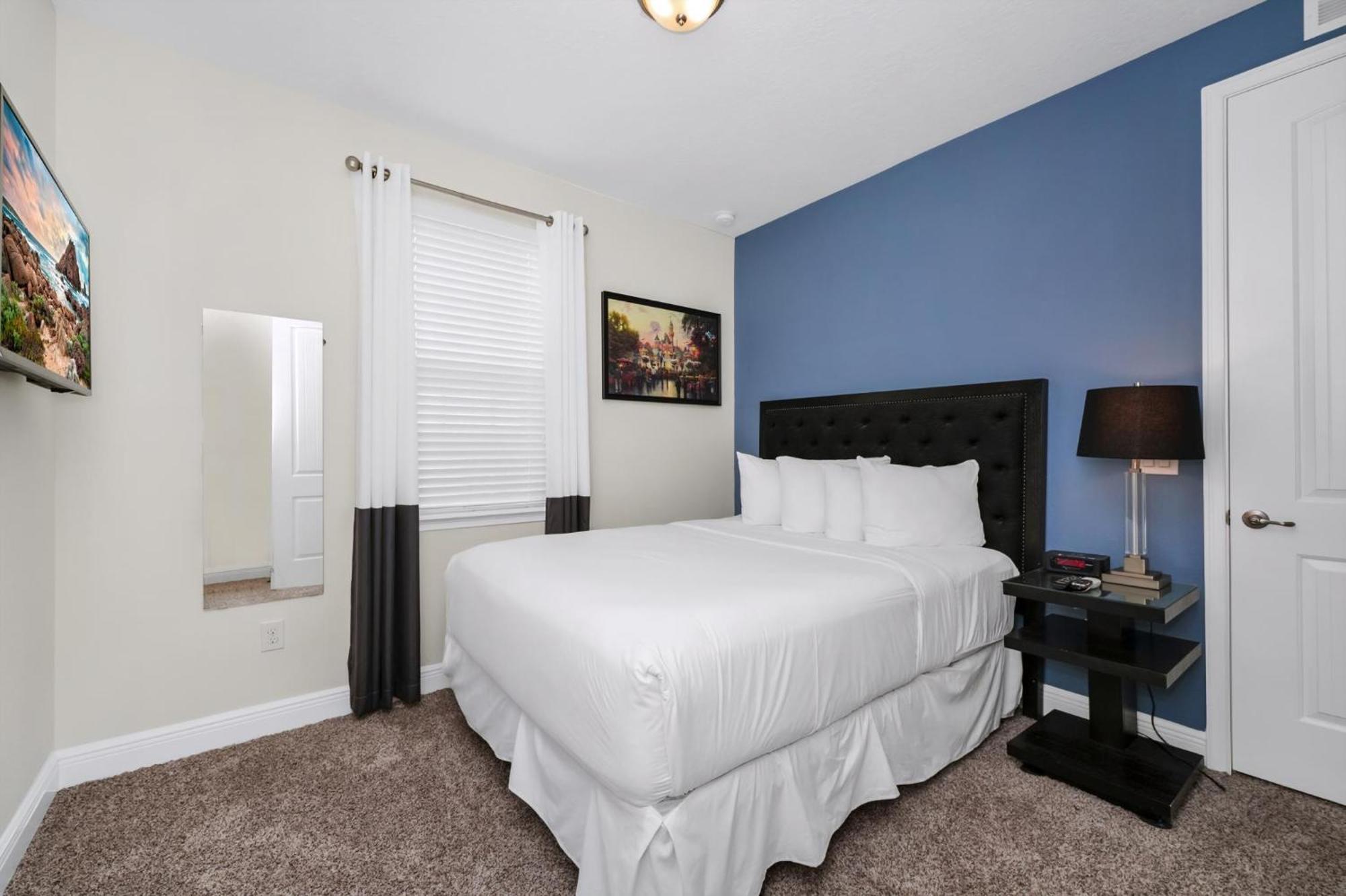 Holiday home Inviting With Game Room, Private Pool And Water Park Access By Rentyl - 7592 Marker