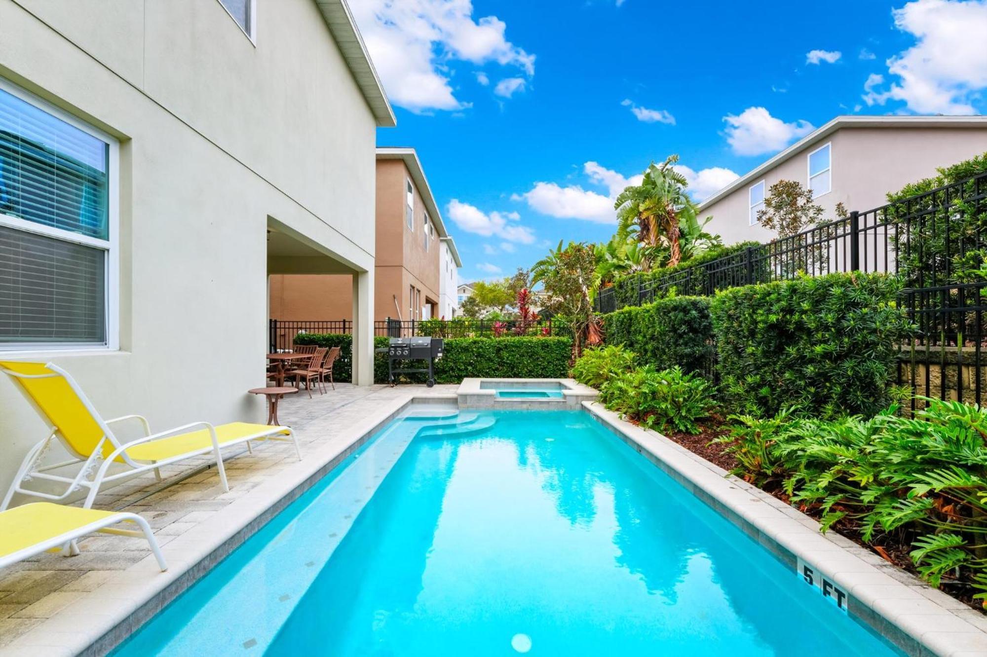 Charming With Private Pool, Theme And Foosball Table Near With Waterpark Access At Encore - 370la Orlando