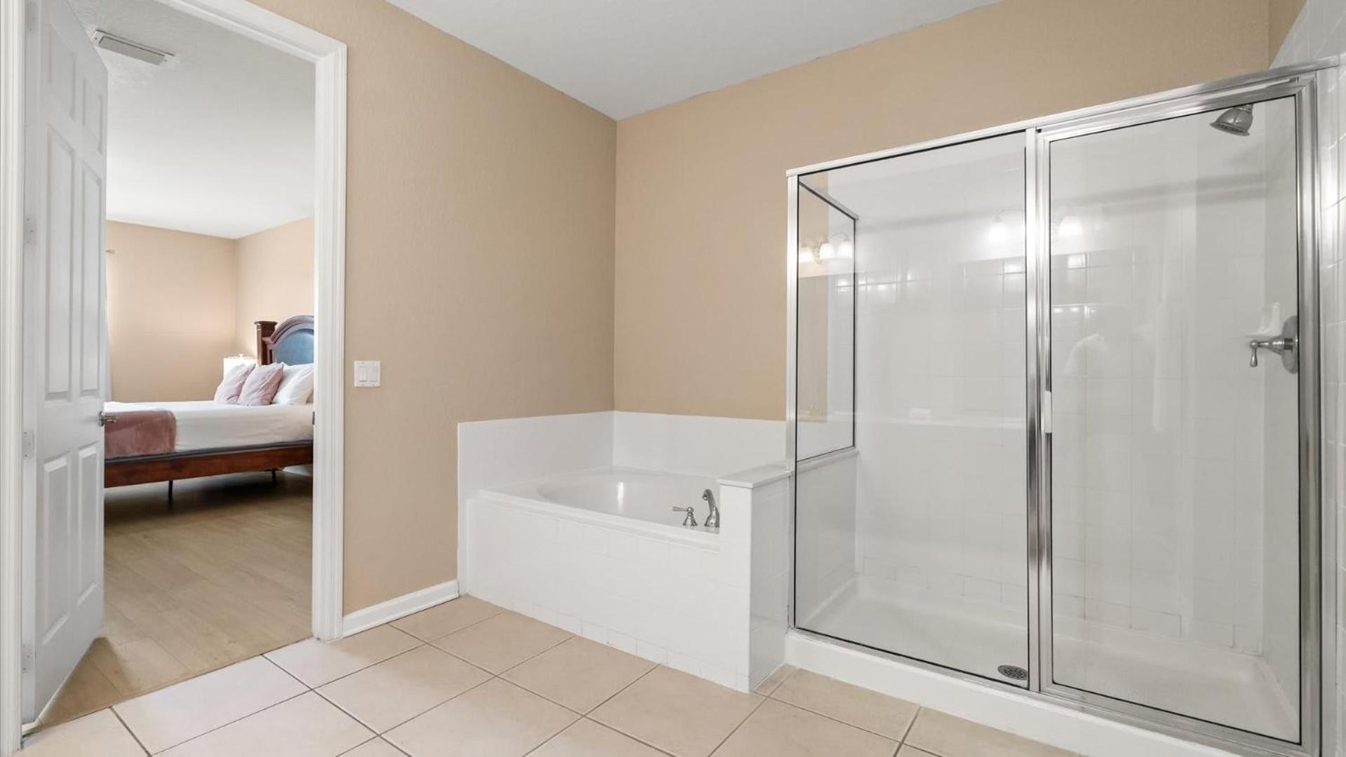 Upstay Spacious 3br W Patio Vista Cay *