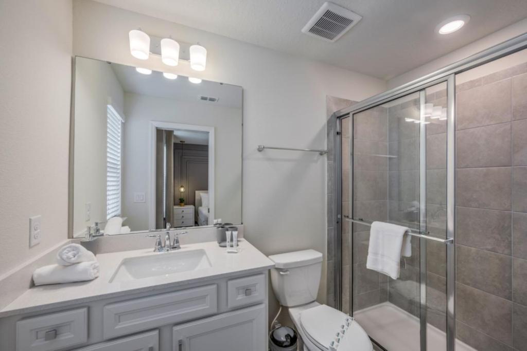 Elegant 7beds- 5,5 Baths- Sleeps 14 - Windsor Cay