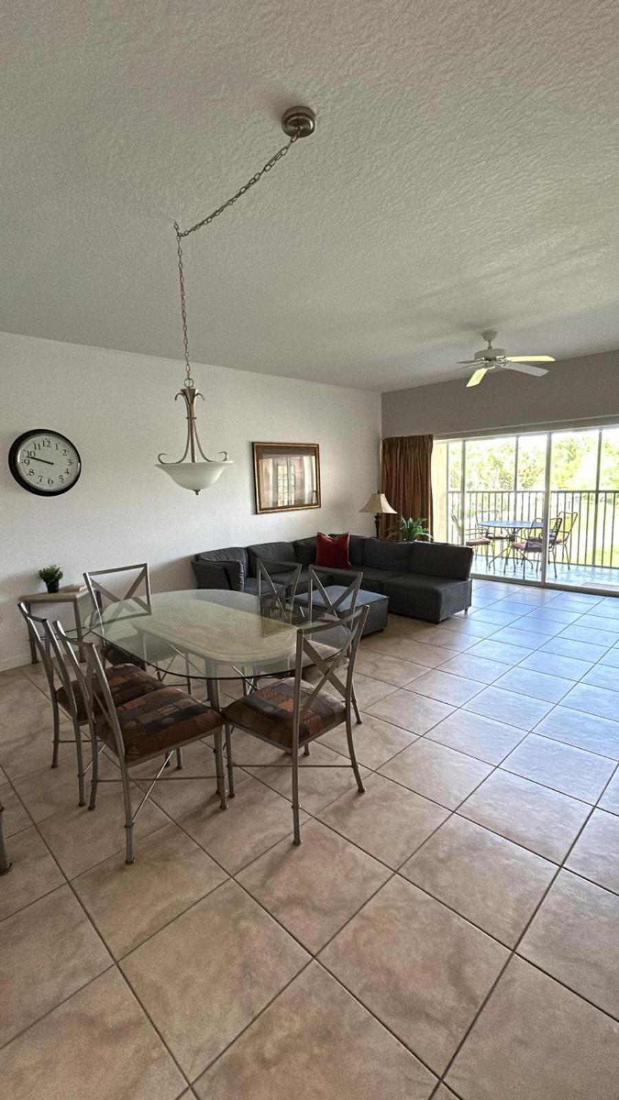 Apartment Furnished -than 10 Min From Major Parks!