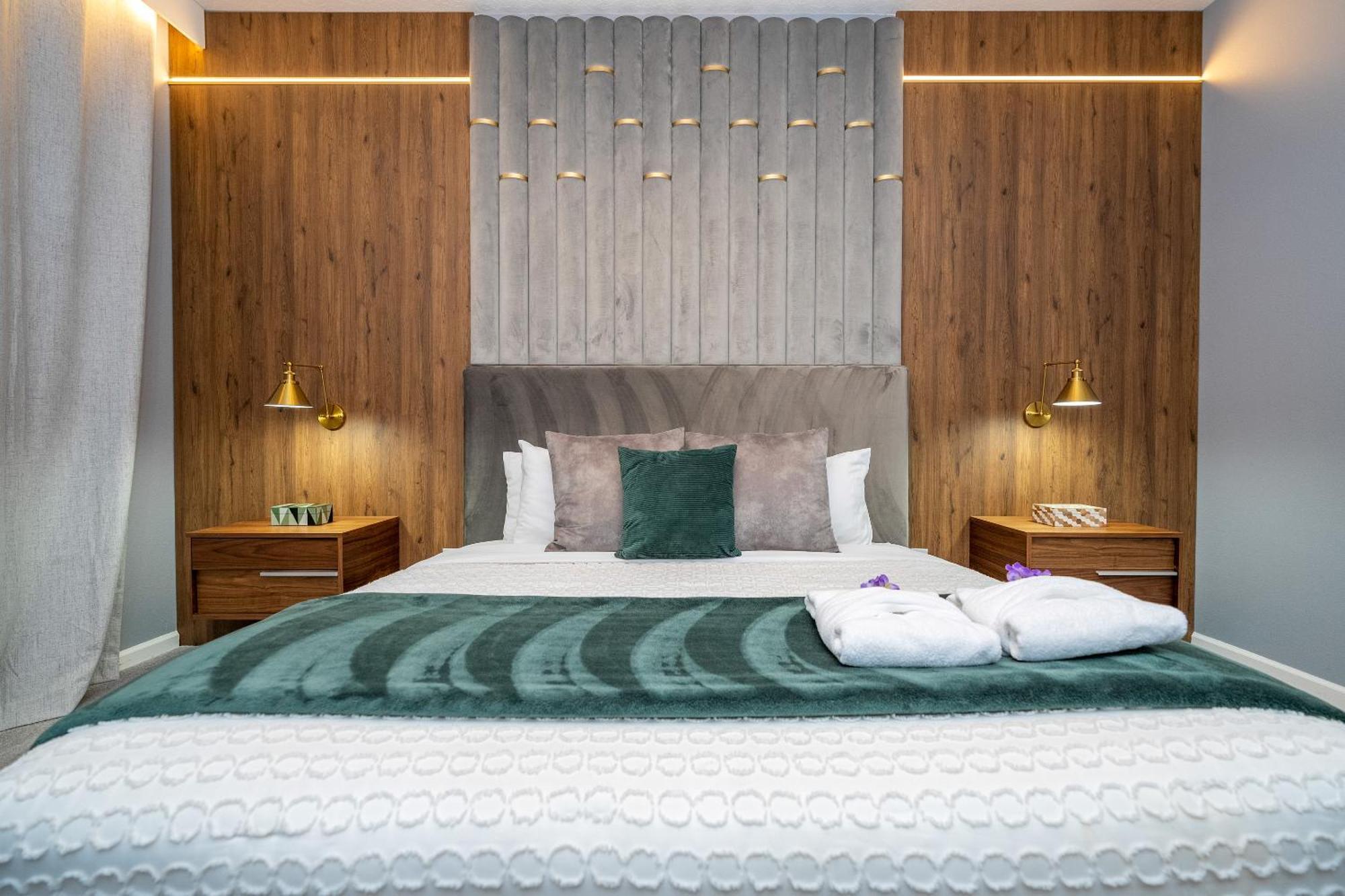 Holiday home Brand New Elegance At Paradiso 6086