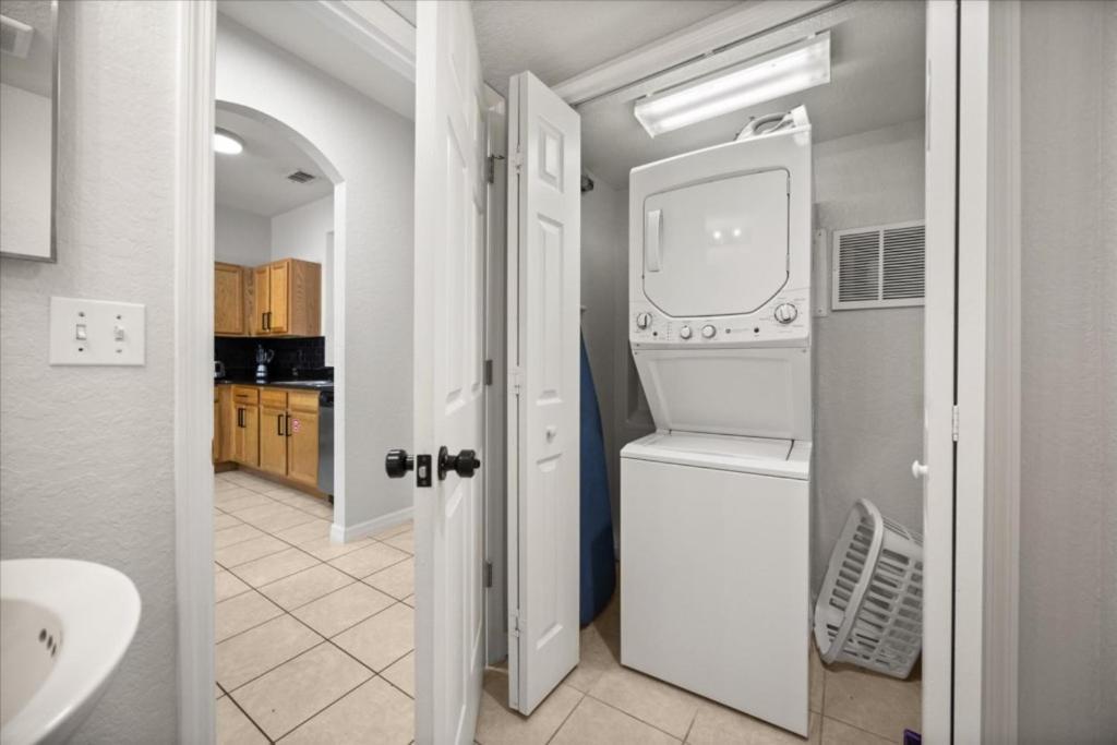Holiday home 3 Bedrooms - 2,5 Bathrooms - Regal Oaks 5716 *