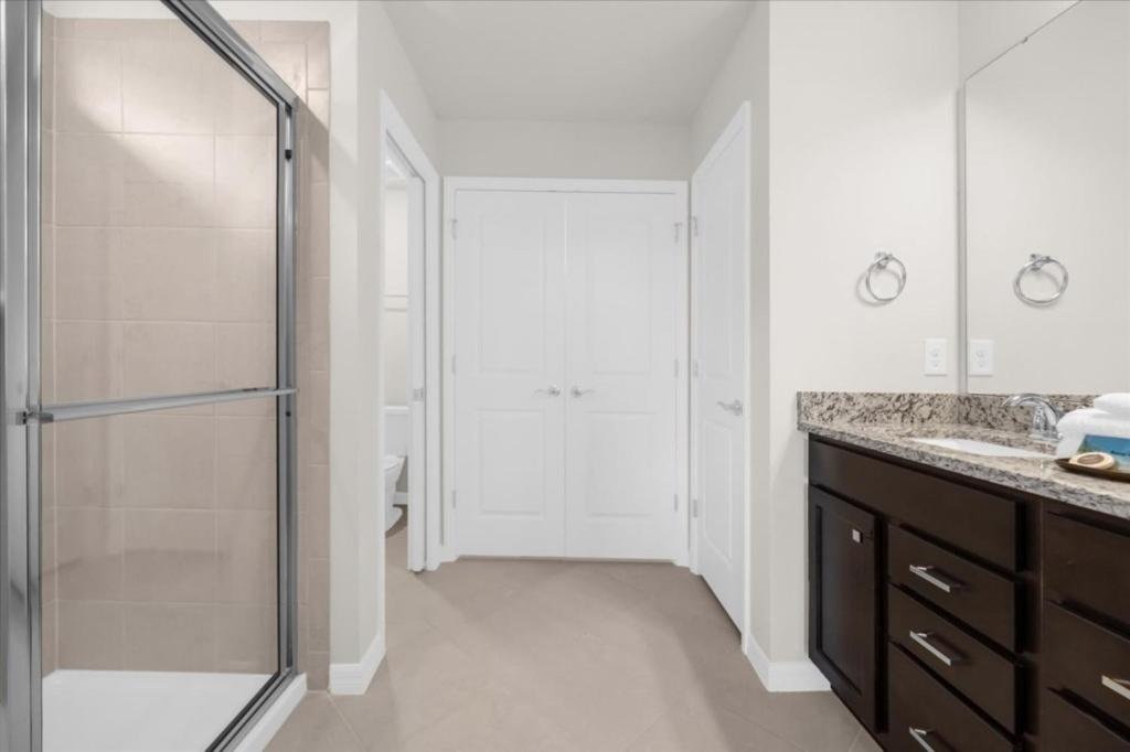 5 Bedrooms - 5,5 Bathrooms - Windsor Cay 15948cc *