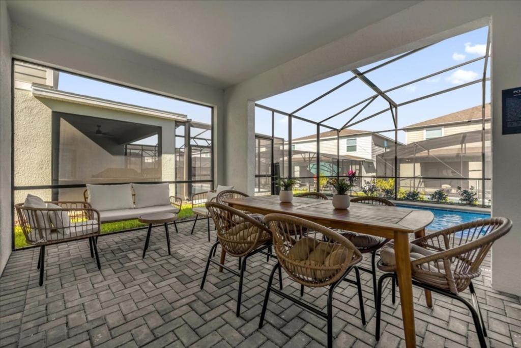 7 Bedrooms - 5,5 Bathrooms - Windsor Cay 16228sk Orlando