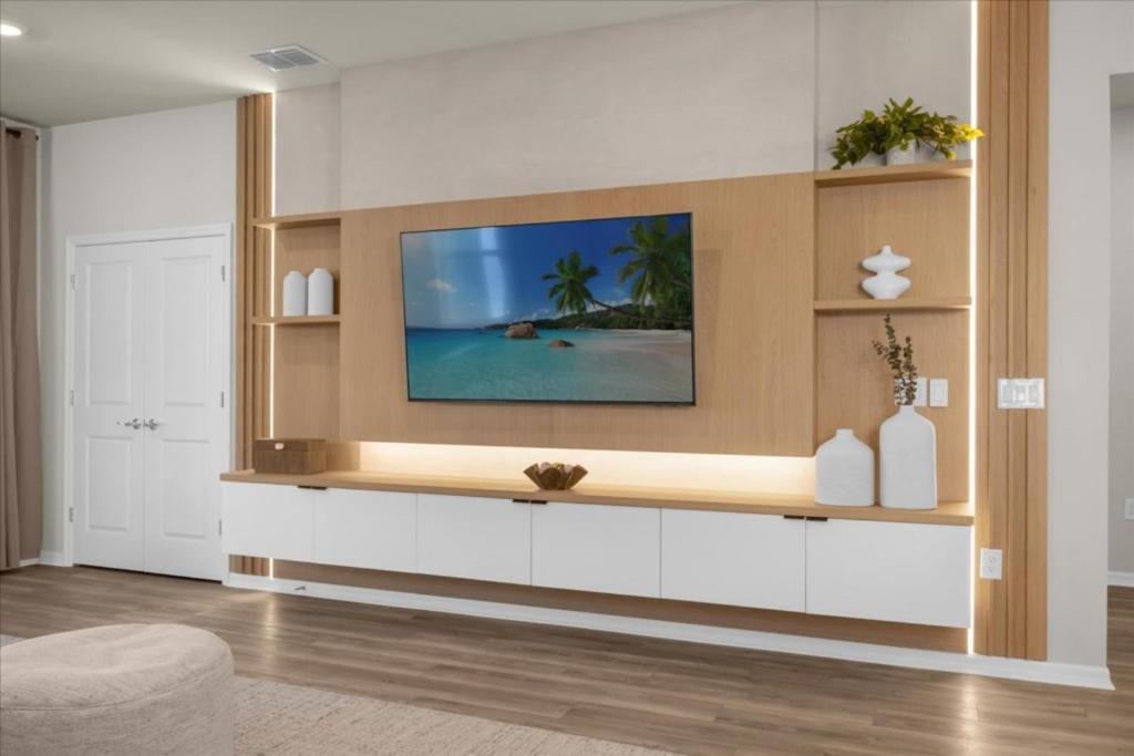 7 Bedrooms - 5,5 Bathrooms - Windsor Cay 16228sk * Orlando