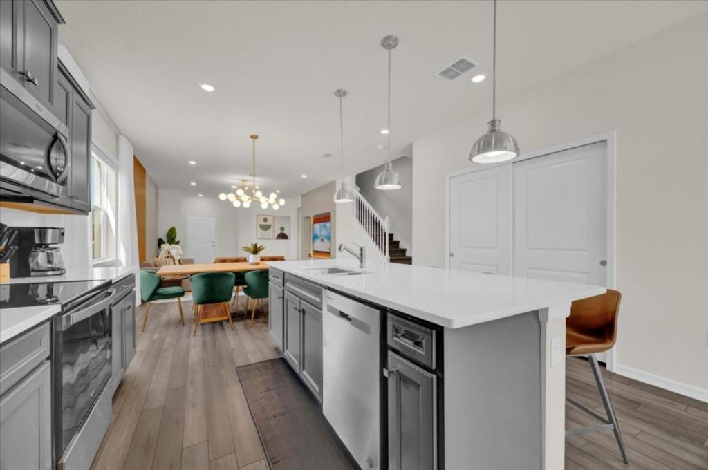 5 Bedrooms - 5,5 Bathrooms - Windsor Cay 16201sk Orlando