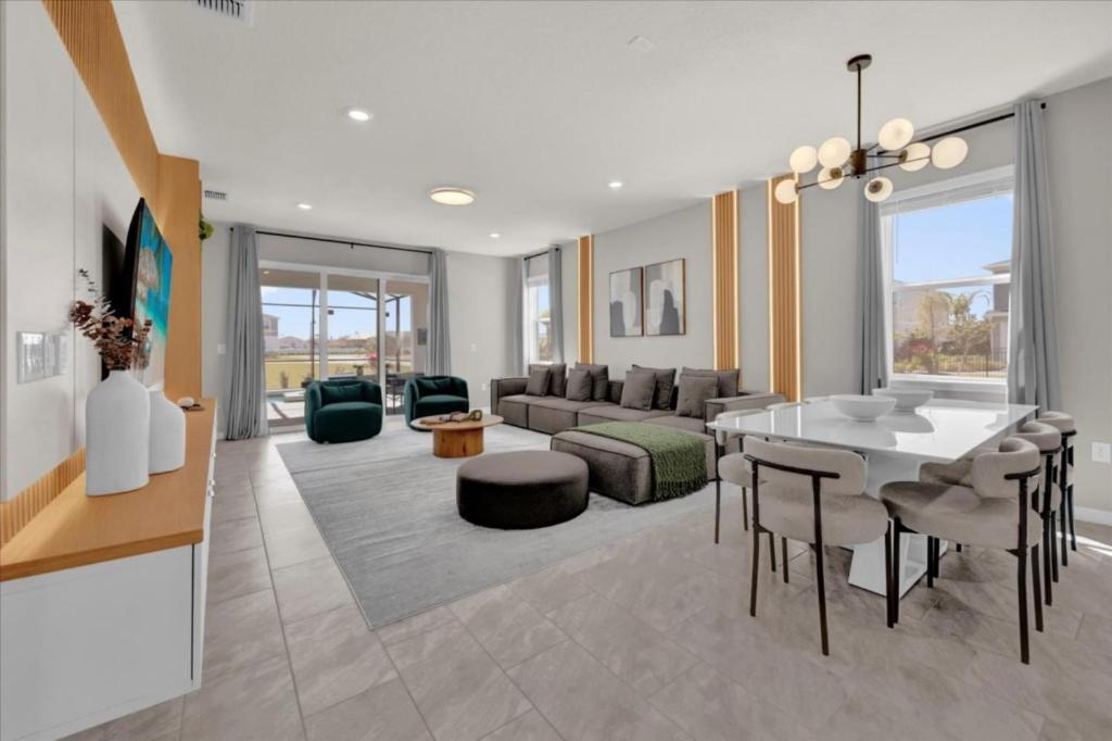 7 Bedrooms - 5,5 Bathrooms - Windsor Cay 16202tw Orlando