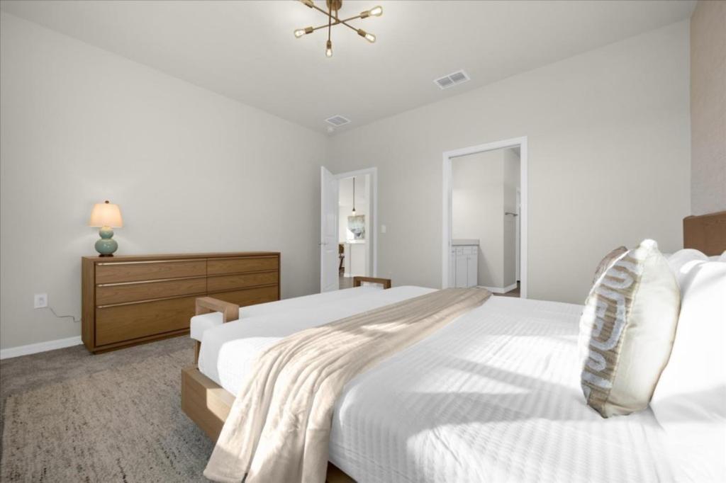 Holiday home 6 Bedrooms - 4 Bathrooms - Windsor Cay 16200sm *