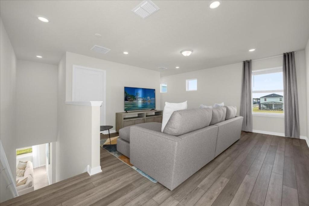 6 Bedrooms - 4 Bathrooms - Windsor Cay 16200sm * Orlando