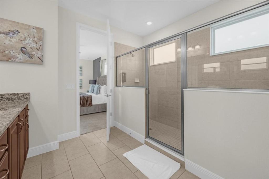 5 Bedrooms - 5,5 Bathrooms - Encore 7720 Wd