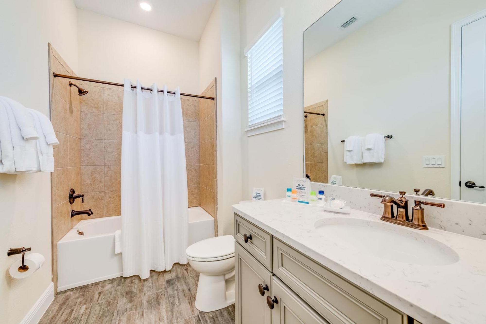 Sandy Cottage! 3 Miles From With Margaritaville Island H2o Access - 8080dr * Orlando