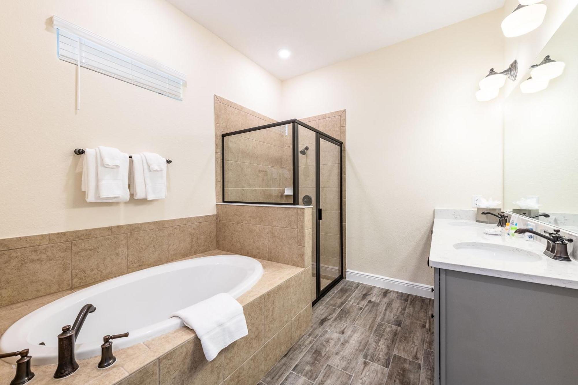 Holiday home Paradise Near With Margaritaville Island H20 Access - 8137su Orlando