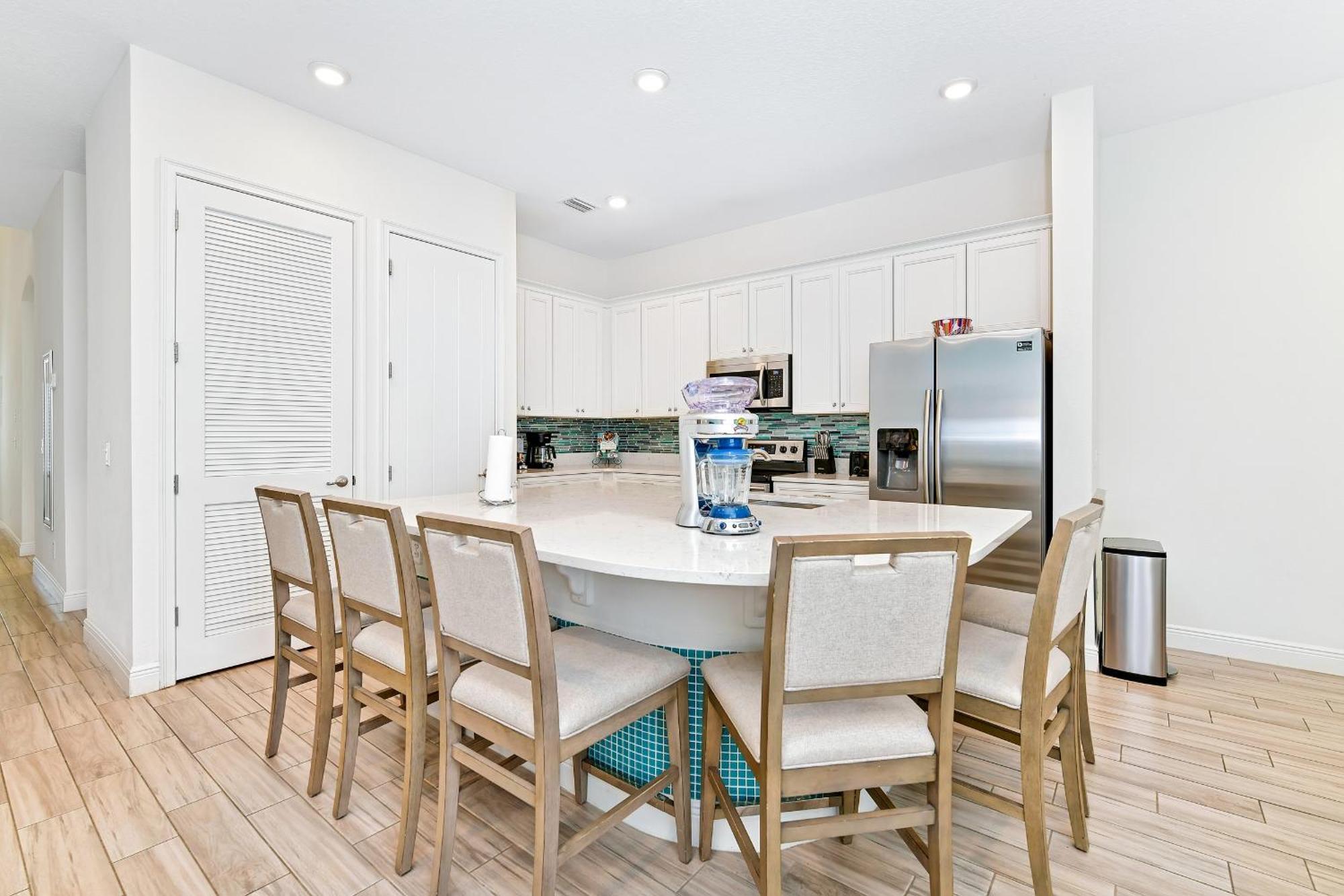 Holiday home Paradise With Private Pool Near With Margaritaville Island H2o Access - 8085su